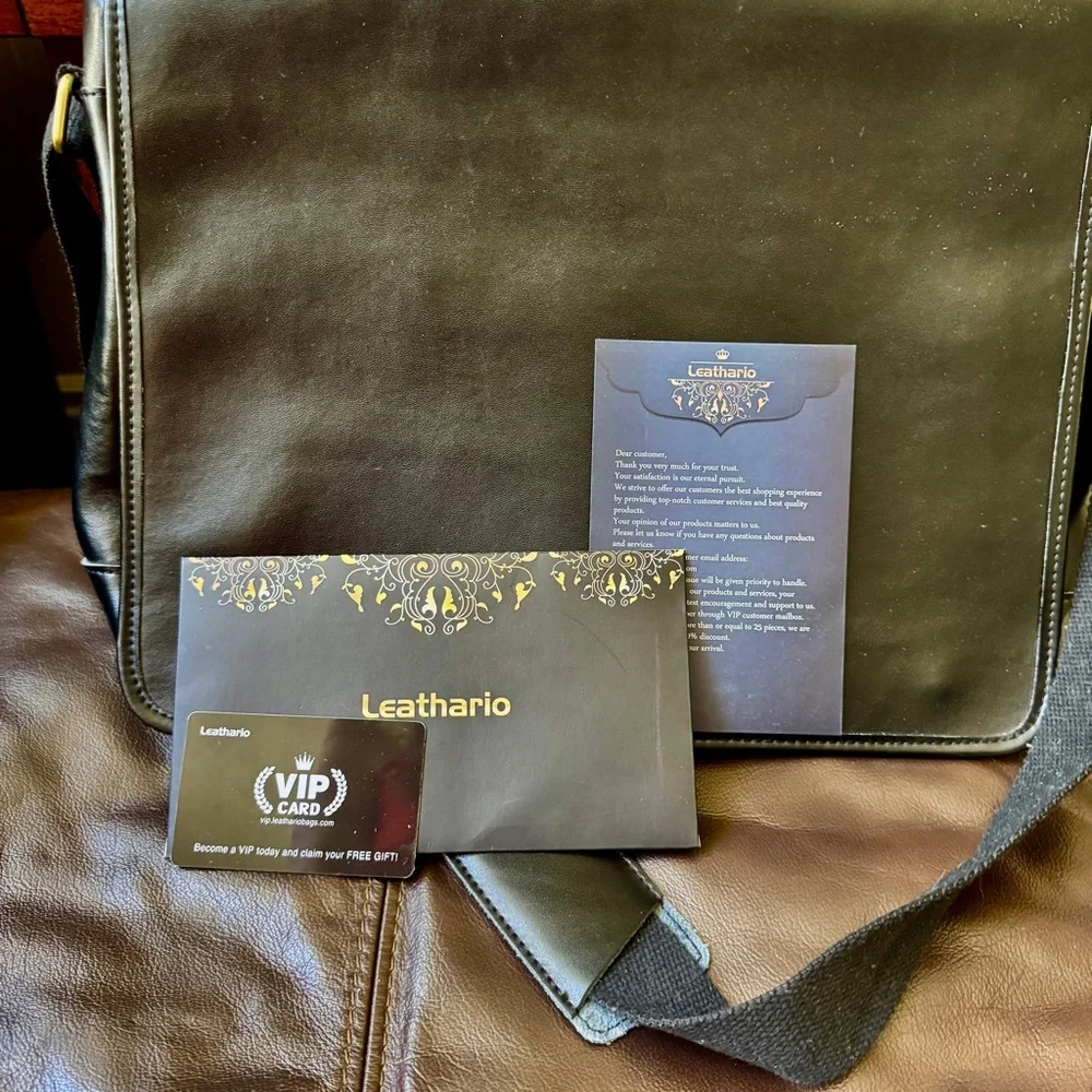 “Leathario” Black Leather Messenger Bag